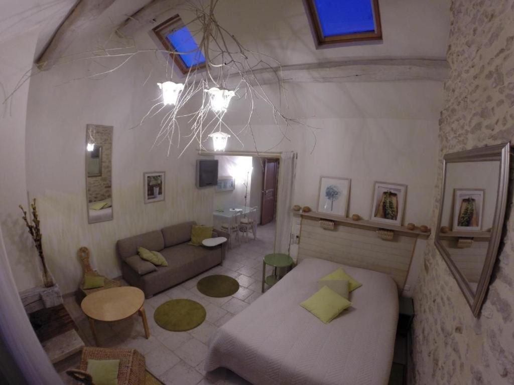 Gite Milly - 2 Studios En Coeur De Ville エクステリア 写真